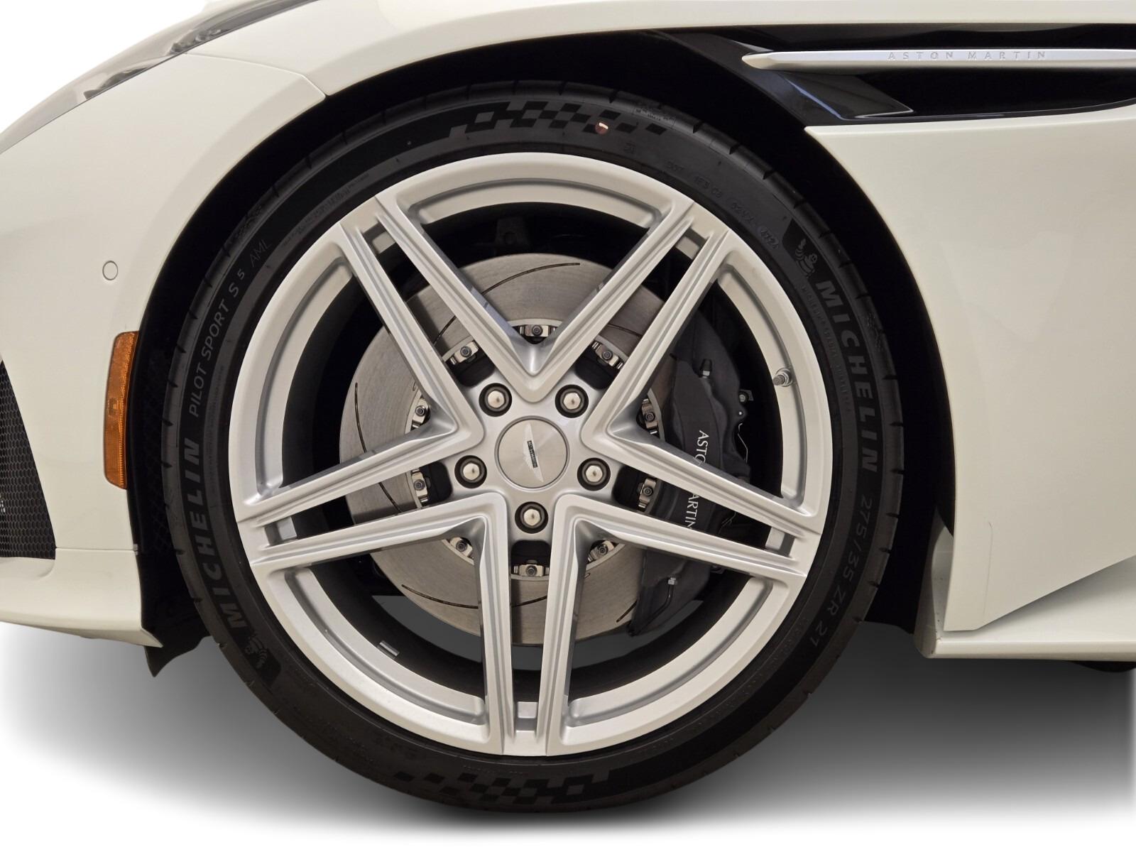 2026 Aston Martin DB12 Base - Photo 15
