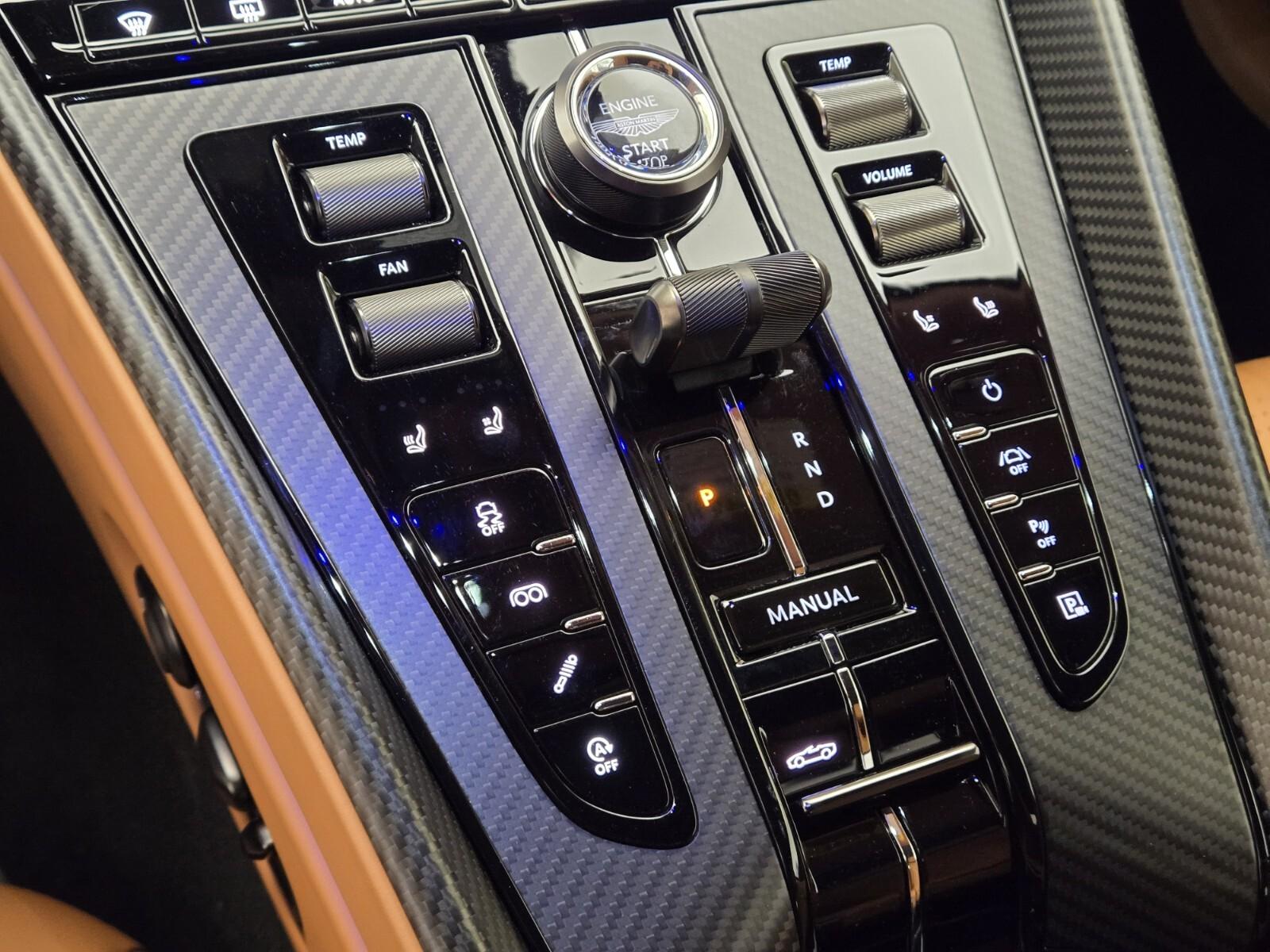 2026 Aston Martin DB12 Base - Photo 35