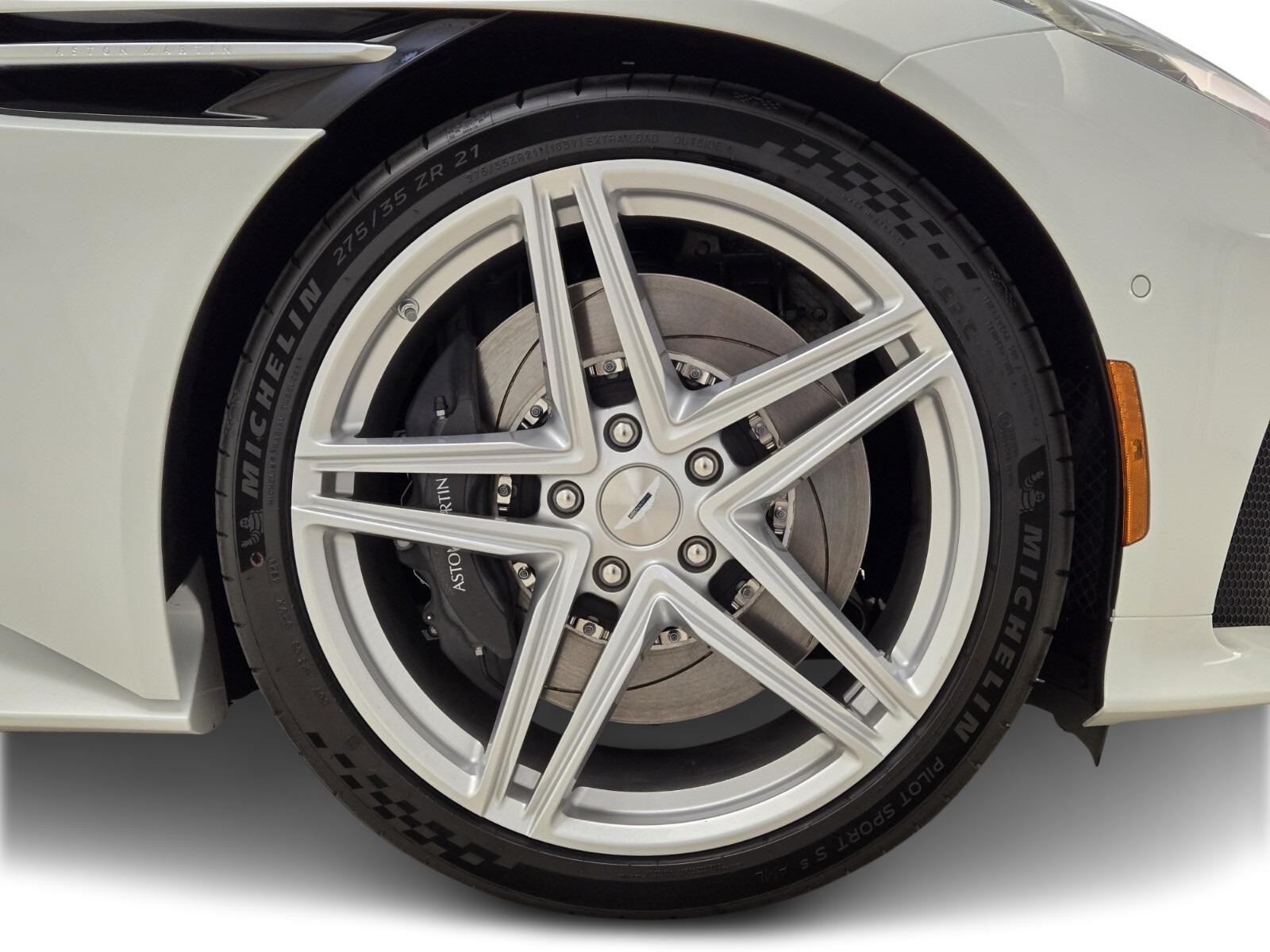 2026 Aston Martin DB12 Base - Photo 9