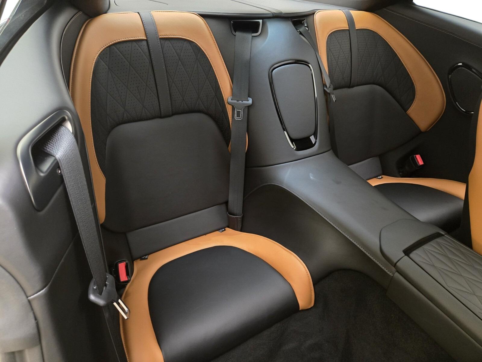 2026 Aston Martin DB12 Base - Photo 18