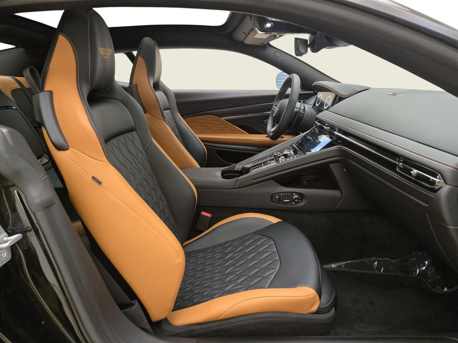 2026 Aston Martin DB12 Base - Photo 19