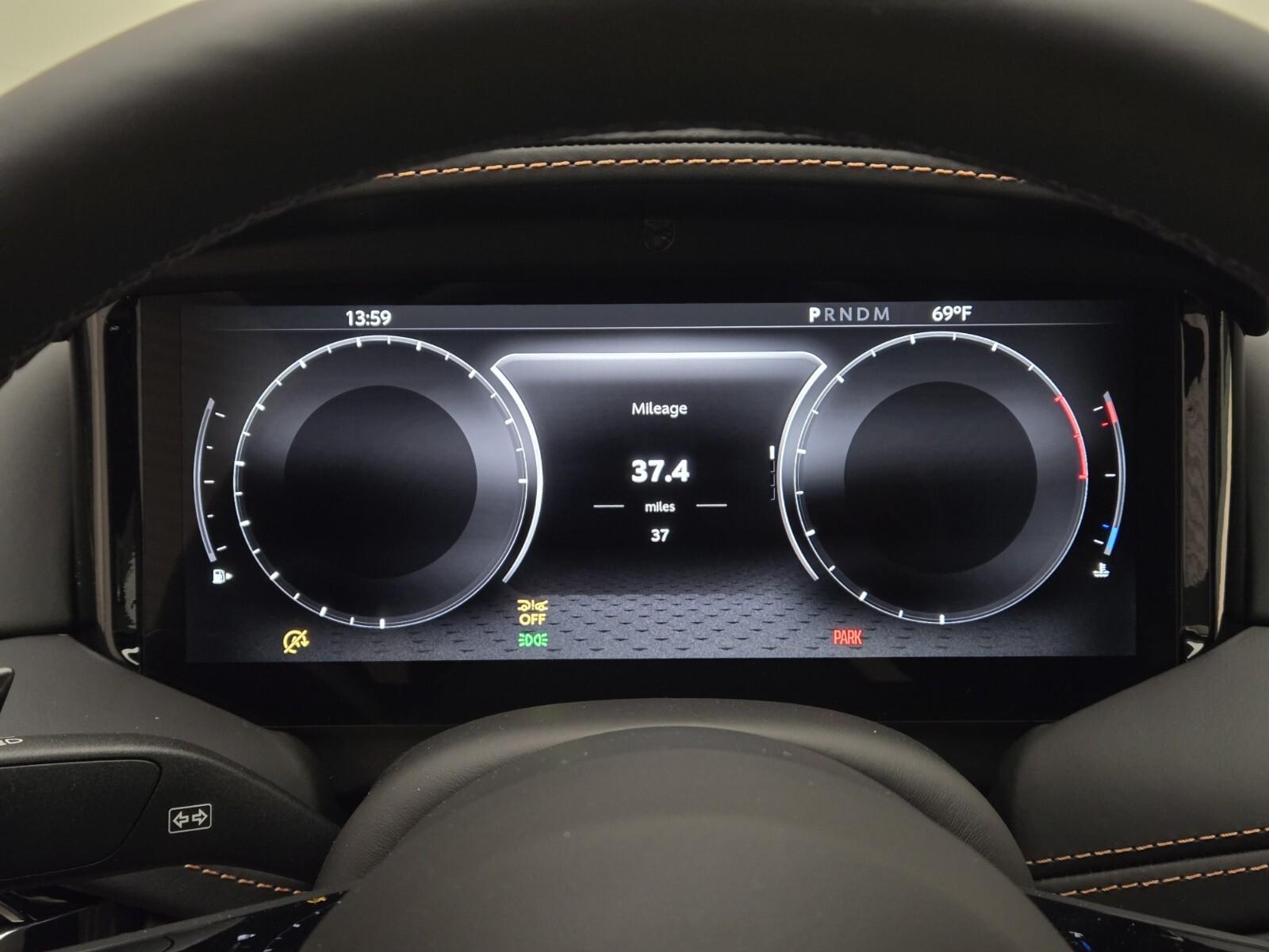 2026 Aston Martin DB12 Base - Photo 35