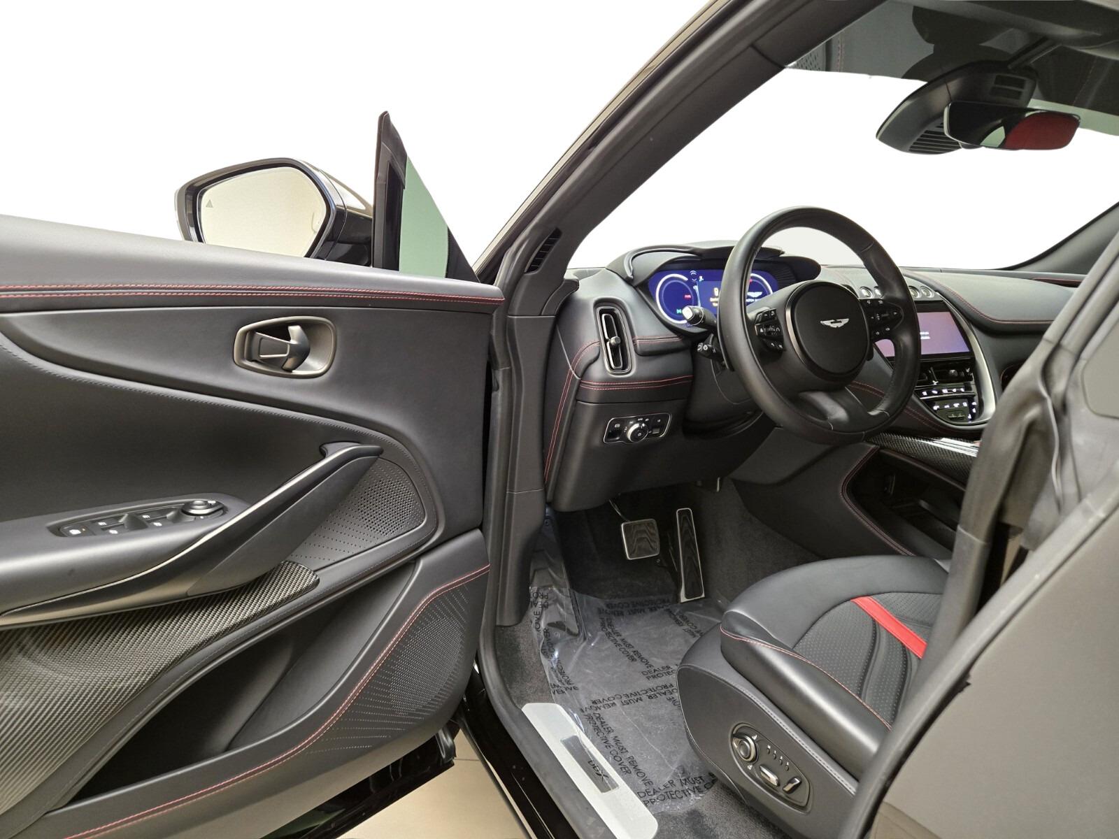 2023 Aston Martin DBX 707 - Photo 16