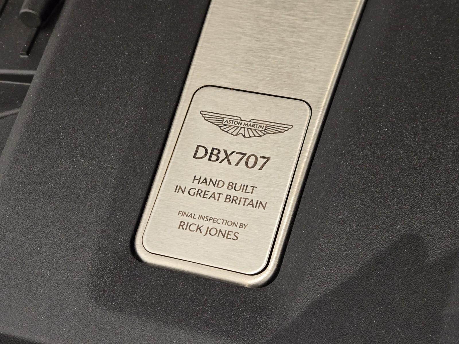 2025 Aston Martin DBX 707 - Photo 29