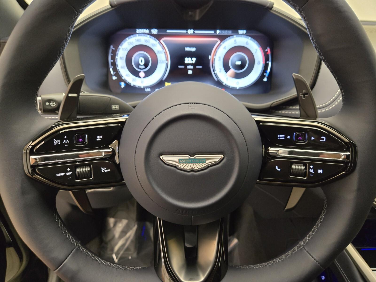 2025 Aston Martin DBX 707 - Photo 35