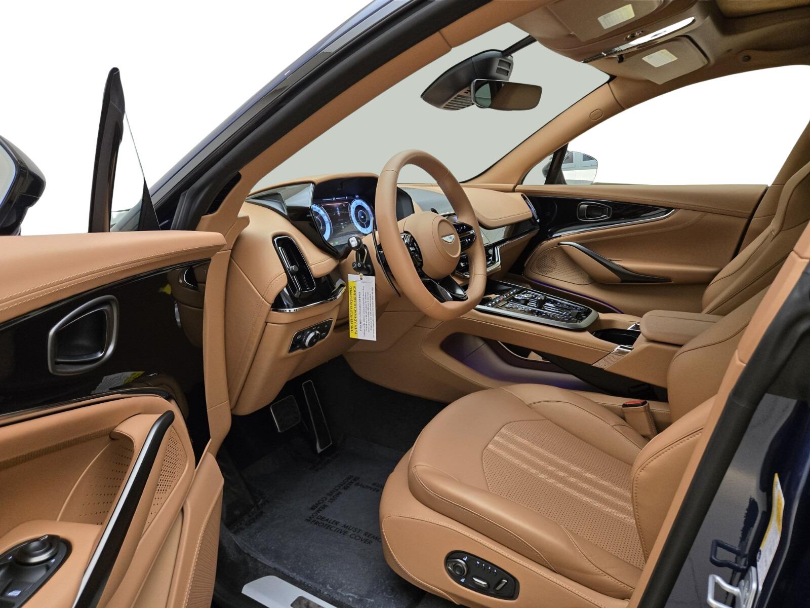 2025 Aston Martin DBX 707 - Photo 16