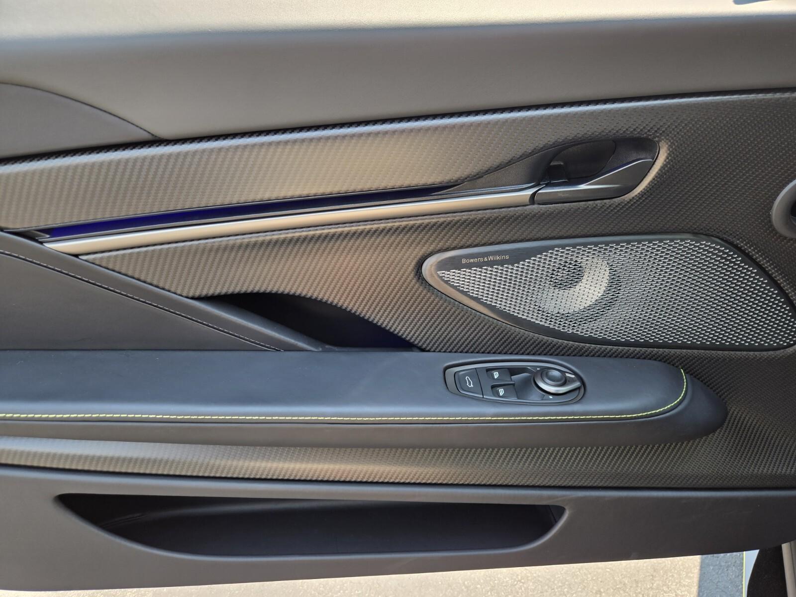 2025 Aston Martin Vanquish Base - Photo 23