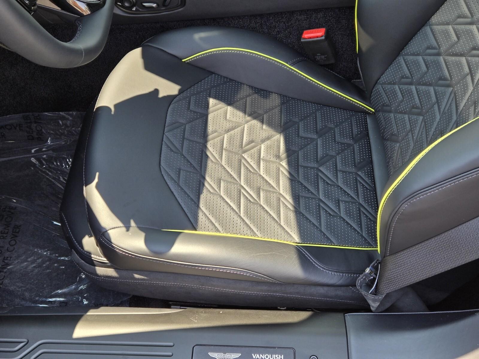 2025 Aston Martin Vanquish Base - Photo 27